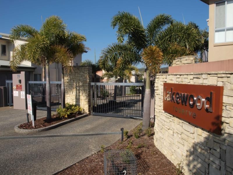 Varsity Lakes QLD 4227