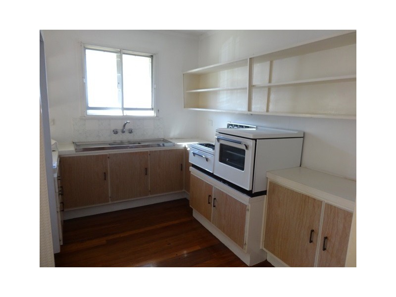 39 a Cowan Street, Margate QLD 4019