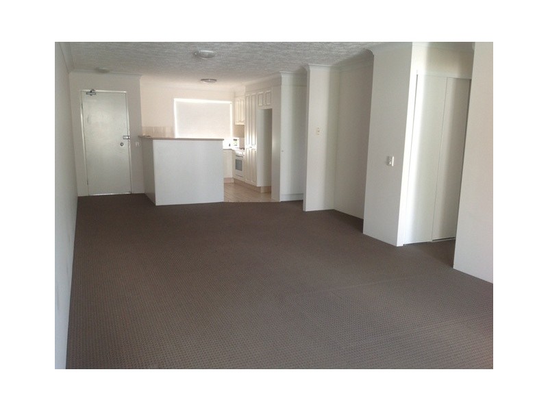 19/37 Mawarra Street, Chevron Island QLD 4217