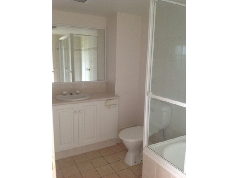 19/37 Mawarra Street, Chevron Island QLD 4217