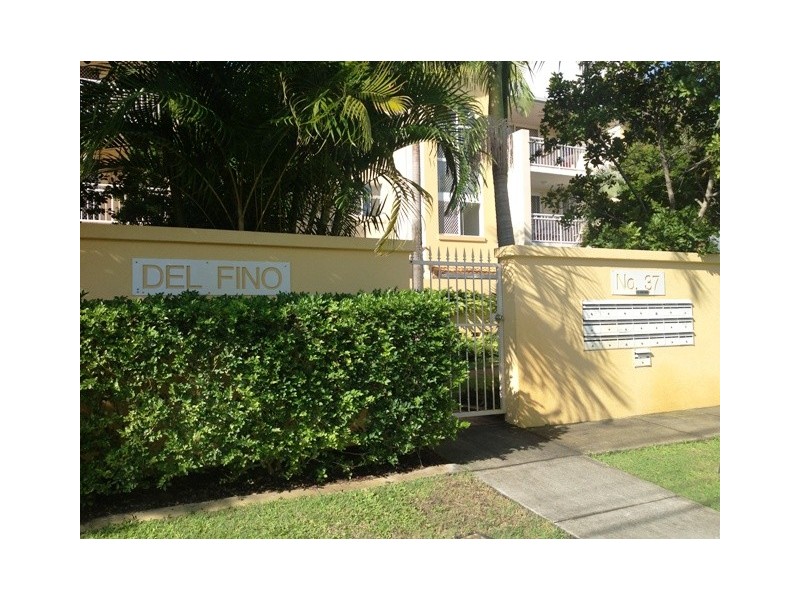 17/37 Mawarra Street, Chevron Island QLD 4217