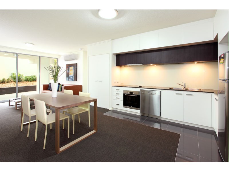 2/75 Barker Street, New Farm QLD 4005