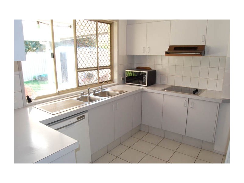 25 Coronet Crescent, Burleigh Waters QLD 4220