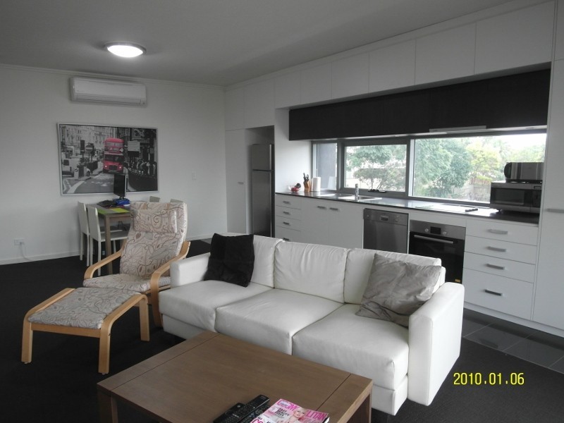 16/75 Barker Street, New Farm QLD 4005