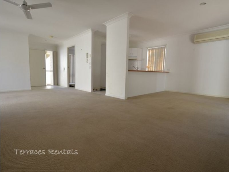 1D/24 Amsonia Court,, Arundel QLD 4214