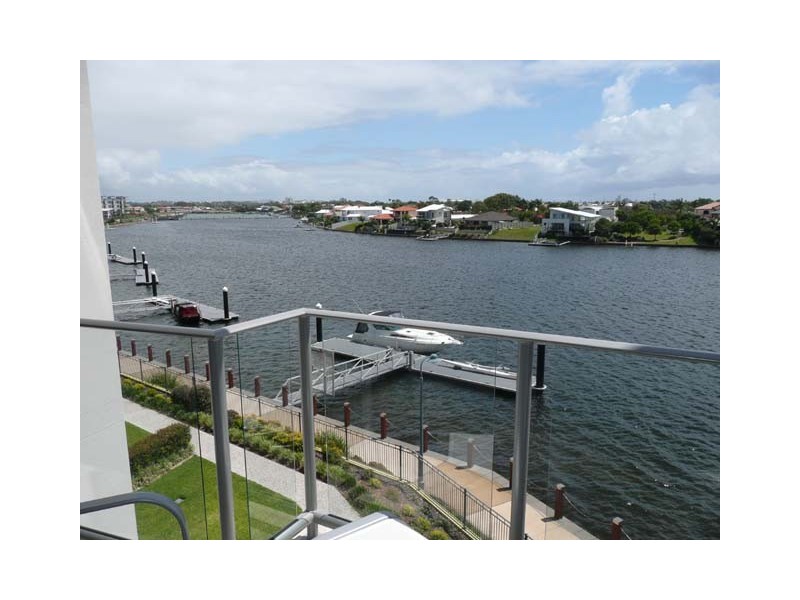 64/7 Grand Parade,, Kawana Island QLD 4575