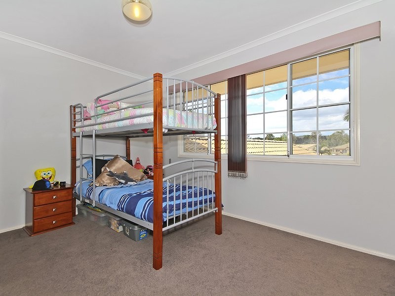 4/302 College Road, Karana Downs QLD 4306