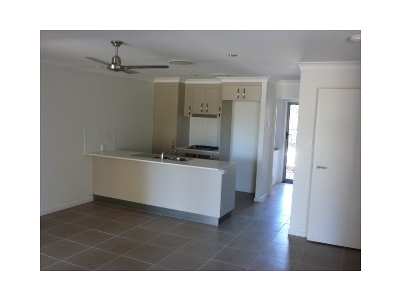 28/86 Carselgrove Ave, Fitzgibbon QLD 4018