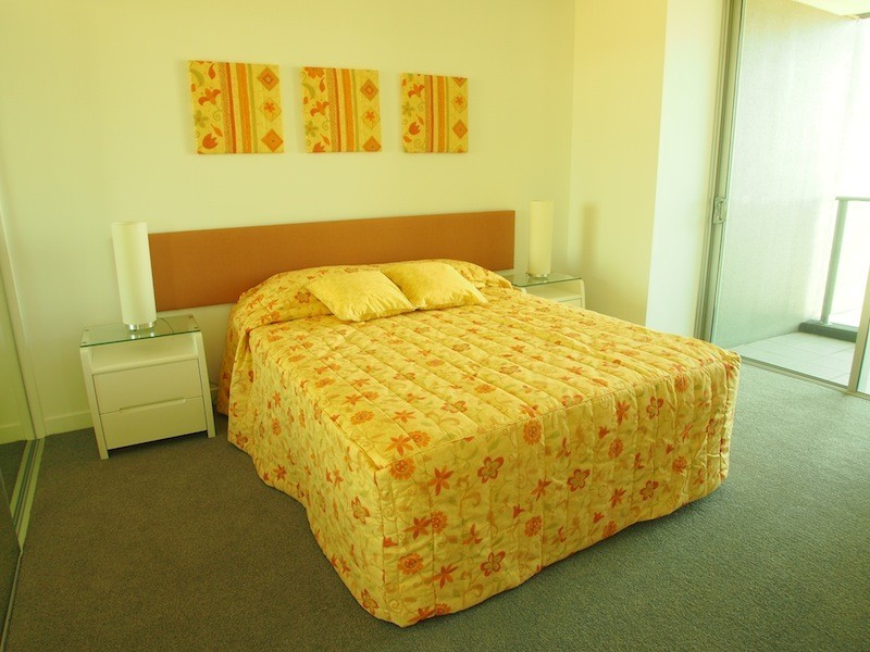 9 Lawson Street, Southport QLD 4215