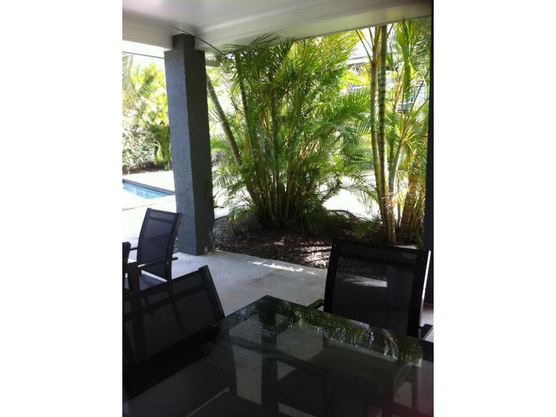 83 Dibar Street, Wynnum QLD 4178