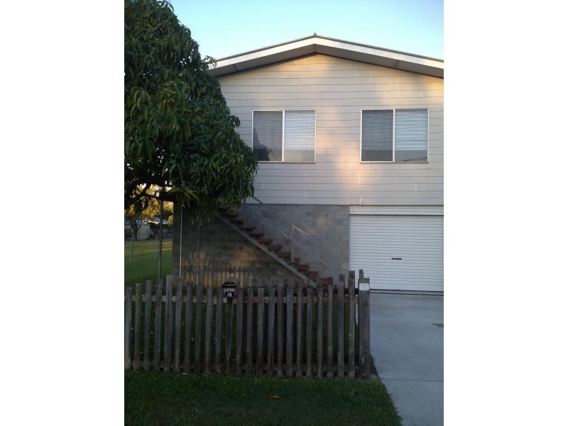 16 New Chum Street, Dinmore QLD 4303