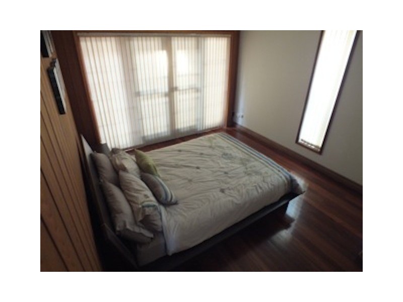 Broadbeach Waters QLD 4218