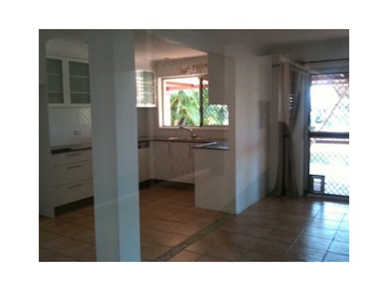 Broadbeach Waters QLD 4218