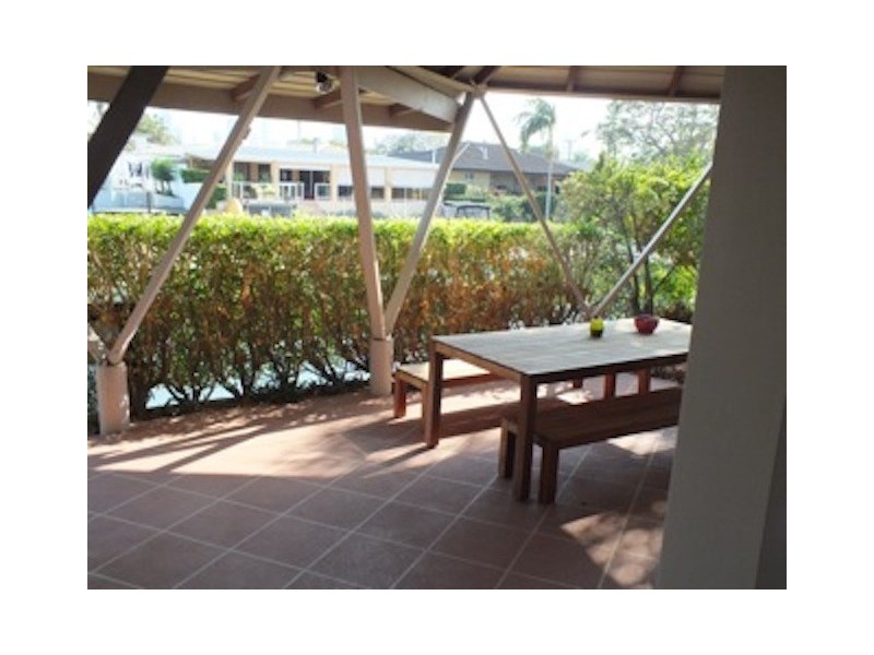 Broadbeach Waters QLD 4218