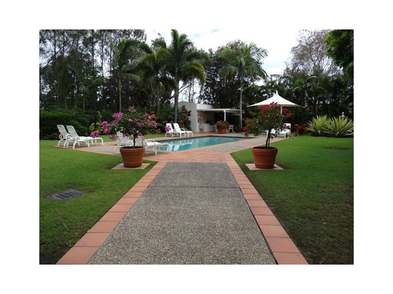 100 Cotlew St East, Southport QLD 4215