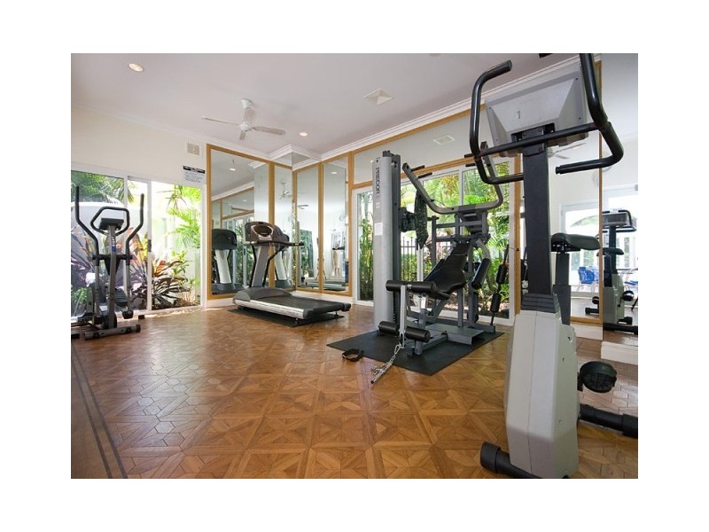 100 Cotlew St East, Southport QLD 4215