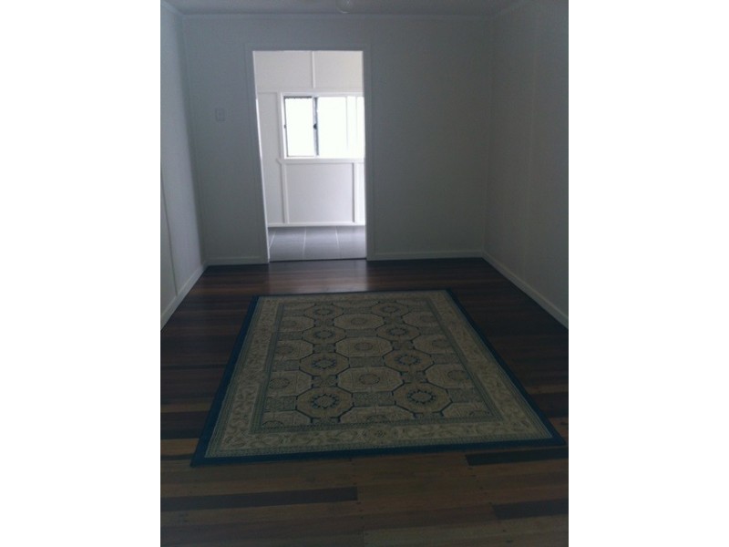 2/10 Garnet Street, Scarborough QLD 4020