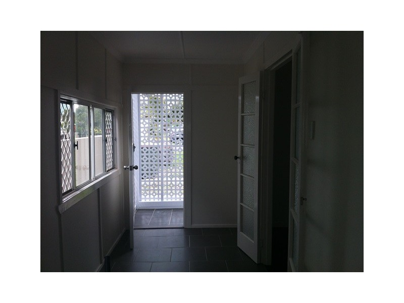 2/10 Garnet Street, Scarborough QLD 4020