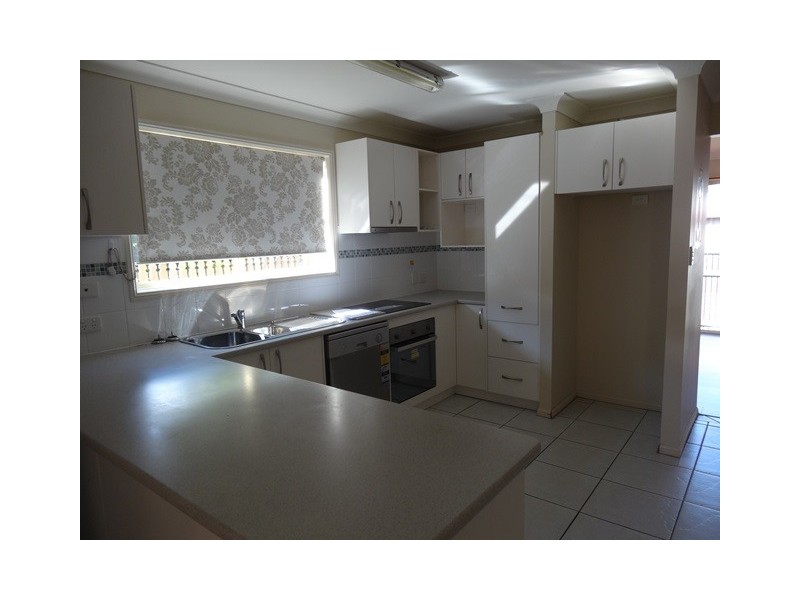 5/4 Wattle Road, Rothwell QLD 4022
