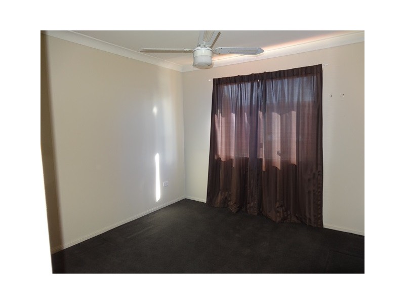 5/4 Wattle Road, Rothwell QLD 4022