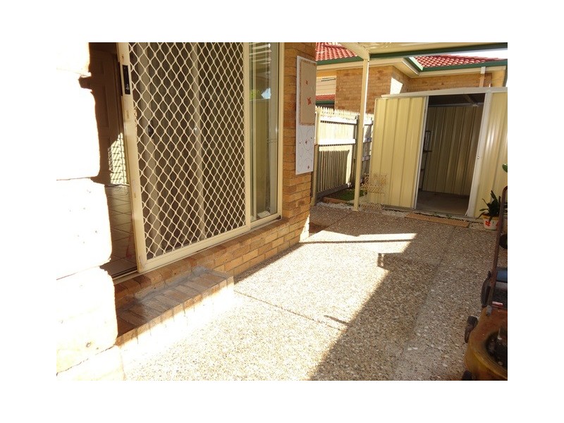 5/4 Wattle Road, Rothwell QLD 4022