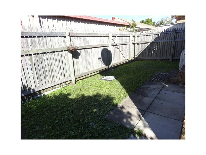 5/4 Wattle Road, Rothwell QLD 4022
