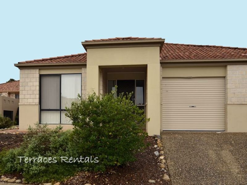 01/24 Amsonia Court,, Arundel QLD 4214