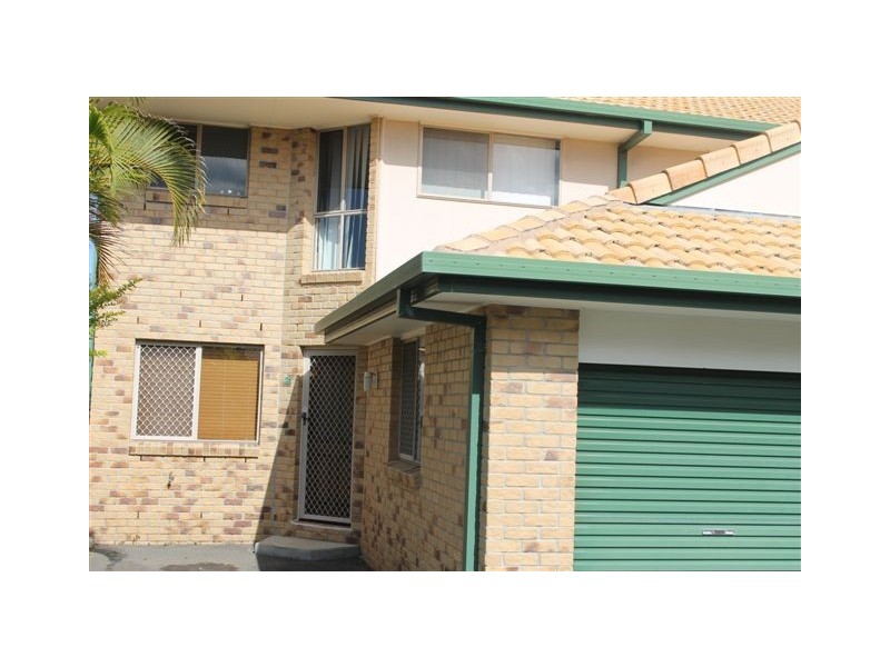 220 Christine Ave, Burleigh Waters QLD 4220
