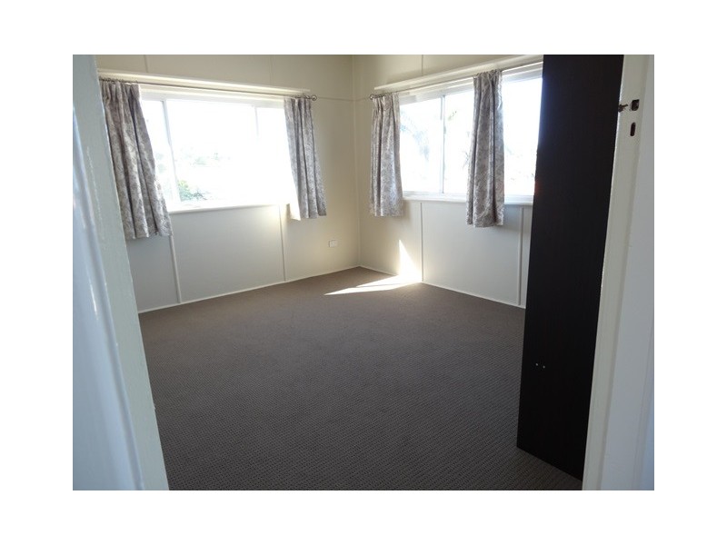 10 Garnet Street, Scarborough QLD 4020