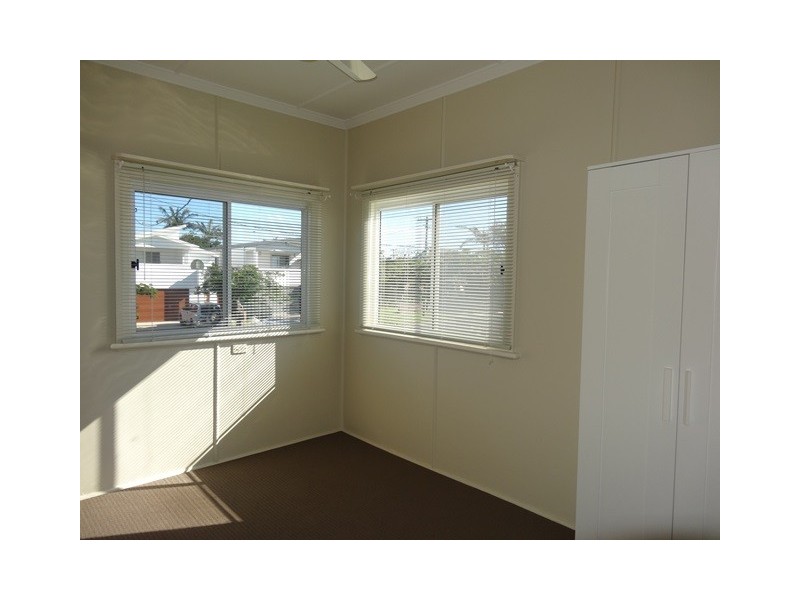 10 Garnet Street, Scarborough QLD 4020