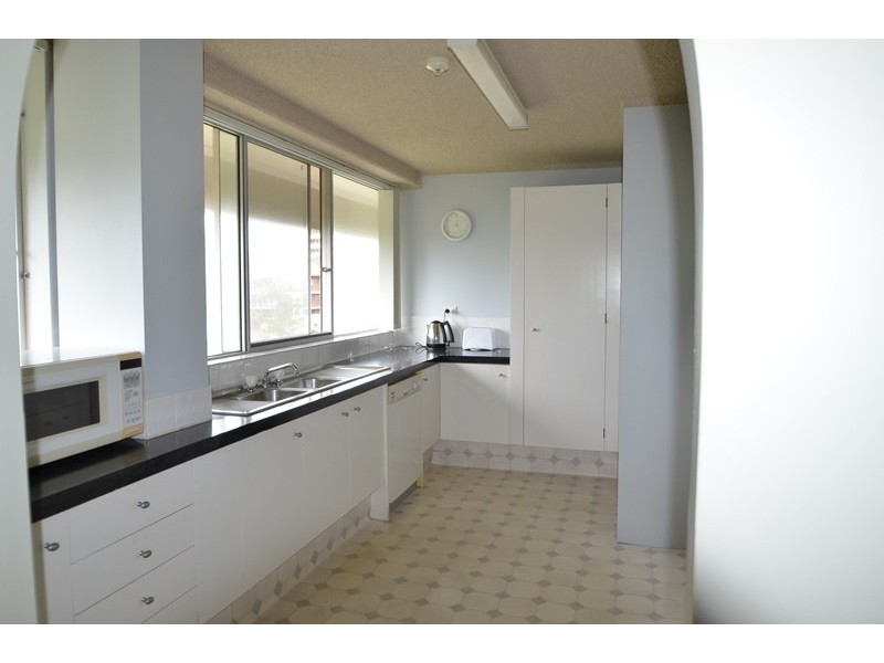 16 MacArthur Parade, Main Beach QLD 4217