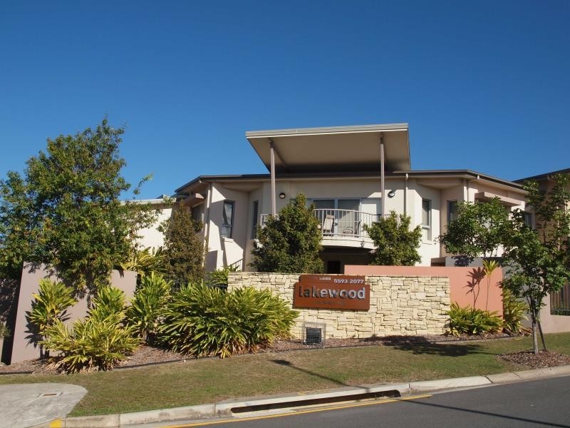 4/19 Carina Peak Drive, Varsity Lakes QLD 4227