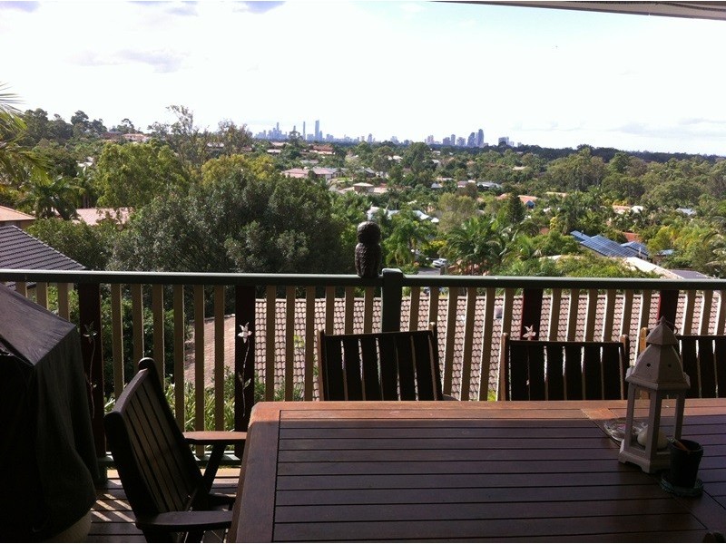 13 Federal Place, Robina QLD 4226