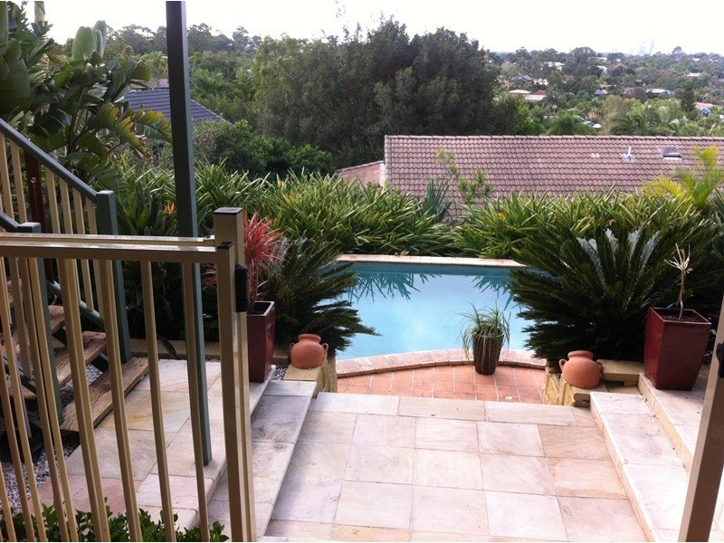 13 Federal Place, Robina QLD 4226