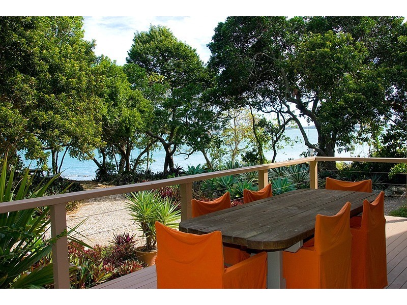 1 VICTOR ISLAND, Mackay QLD 4740