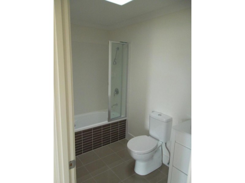 2 Photinia Cres, Mountain Creek QLD 4557