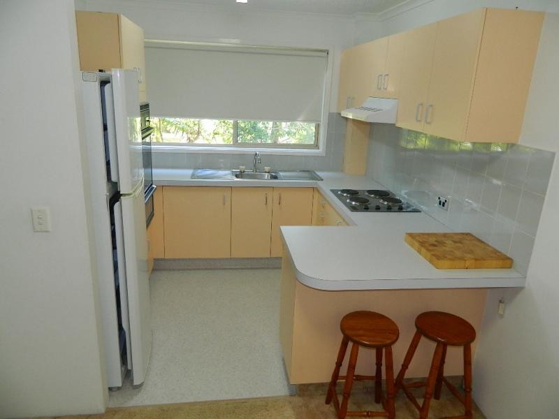 32 Merron St, Southport QLD 4215