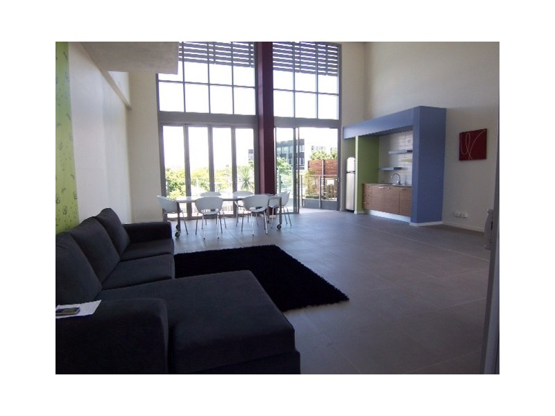 125/2 Riverwalk Ave, Robina QLD 4226