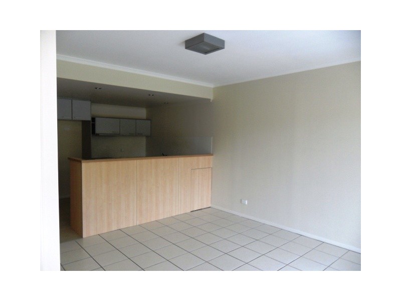 11/82-86 Mein Street, Scarborough QLD 4020