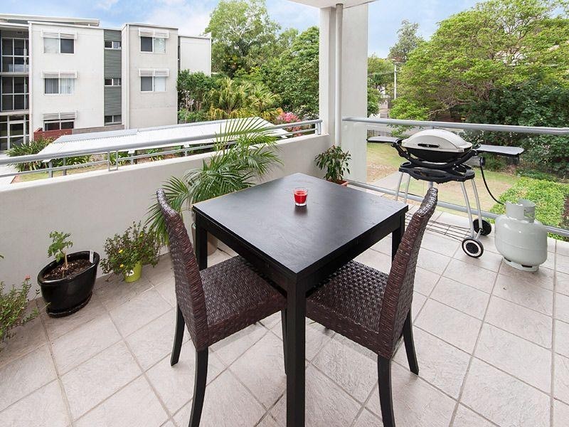 48/2 Campbell St, Toowong QLD 4066