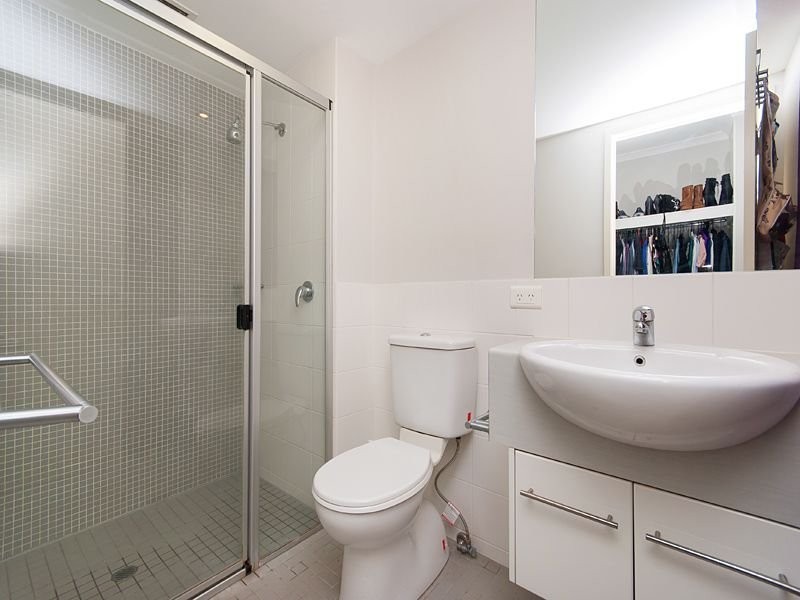 48/2 Campbell St, Toowong QLD 4066