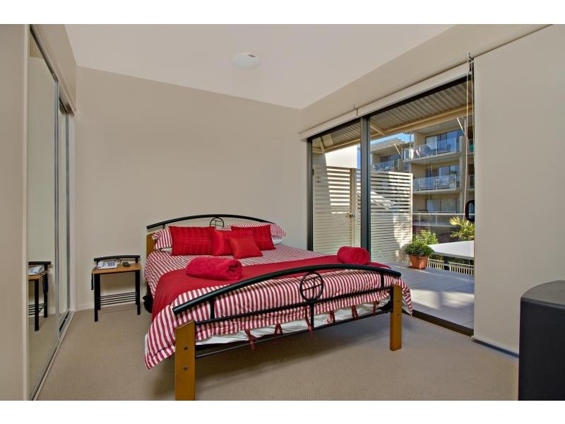 5/1 Grenada Way, Kawana Island QLD 4575