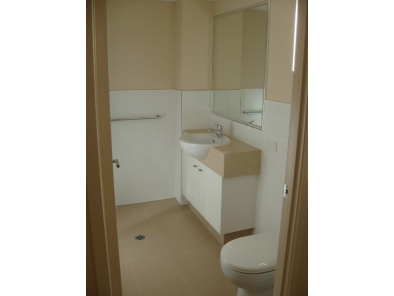 07/24-26 Parker Street, Labrador QLD 4215