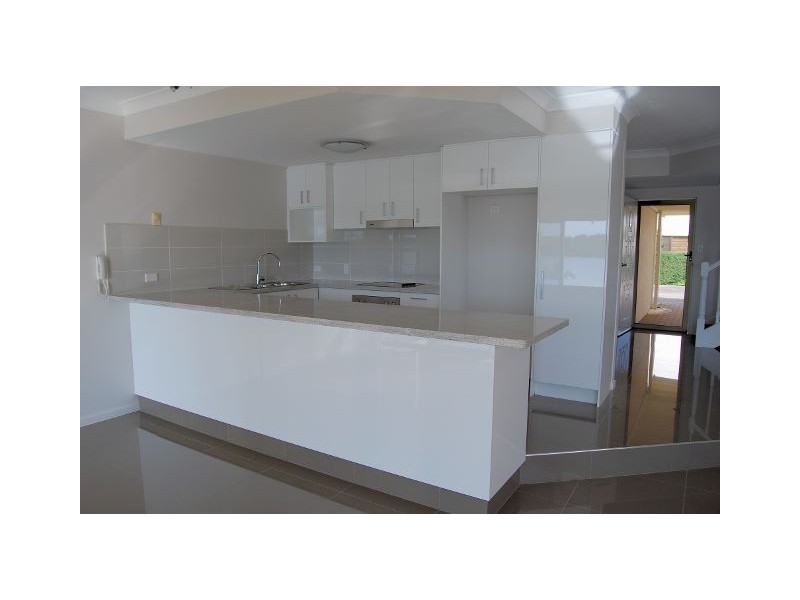 12/81 Boykambil Esp Nth, Hope Island QLD 4212