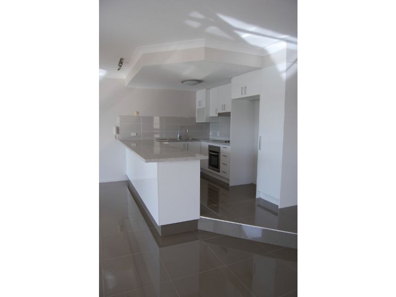 12/81 Boykambil Esp Nth, Hope Island QLD 4212