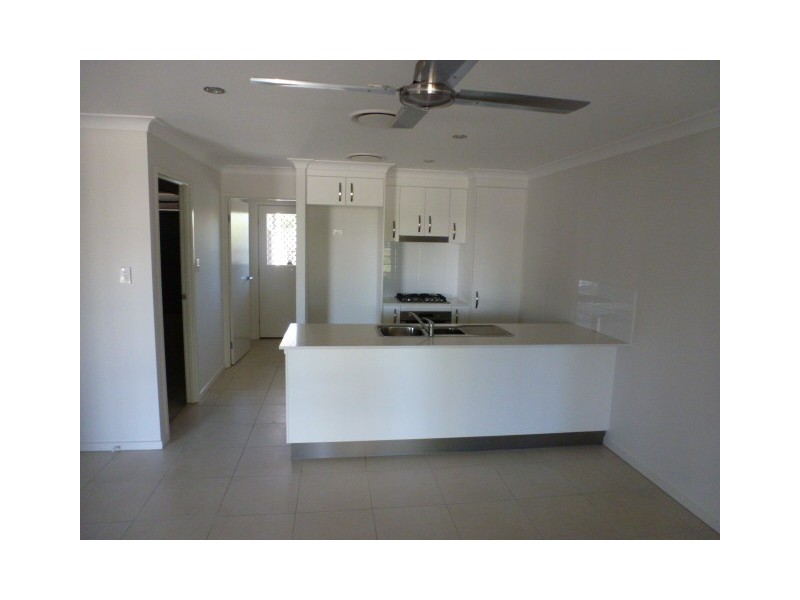 86 Carselgrove Ave, Fitzgibbon QLD 4018