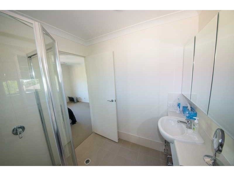 2/108 Elizabeth Avenue, Clontarf QLD 4019