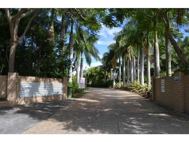 136-138 Hansford Rd, Coombabah QLD 4216