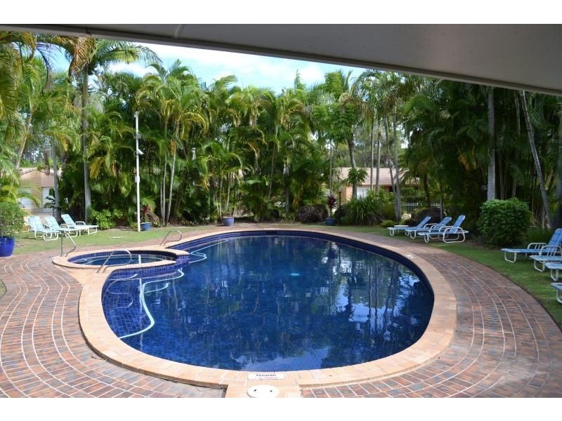 136-138 Hansford Rd, Coombabah QLD 4216