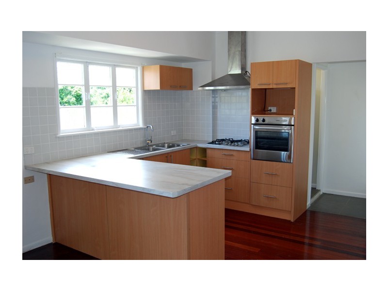 52 Beale Street, Southport QLD 4215